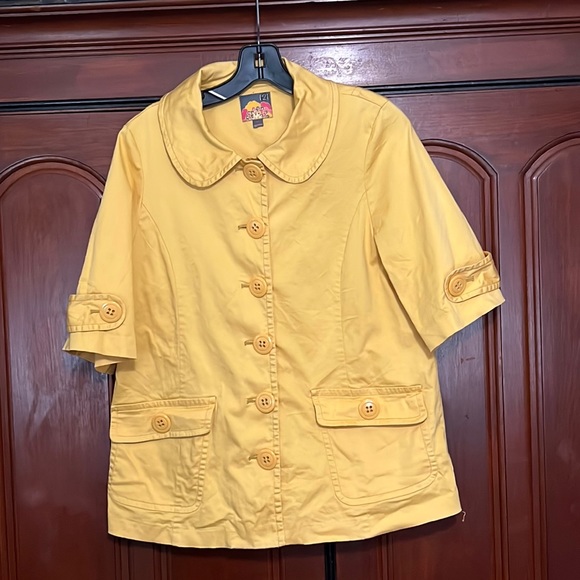 Forever 21 Marigold Yellow Short Sleeve Lightweight Jacket Size Medium - Picture 1 of 11